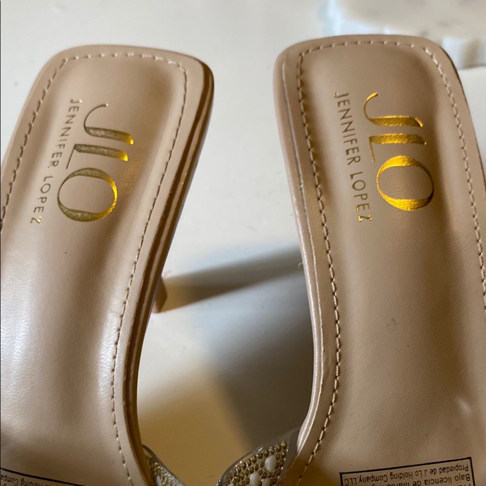 Jennifer Lopez Cream and Silver Heels with Rhinestone Embellishments - Picture 4 of 5